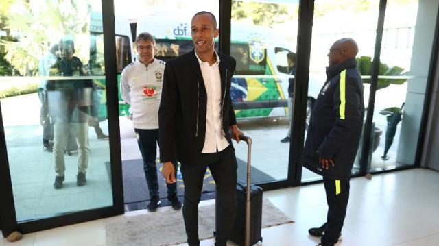 爱游戏官网-米兰达接近加盟圣保罗告别中超 将签署1+1新合同