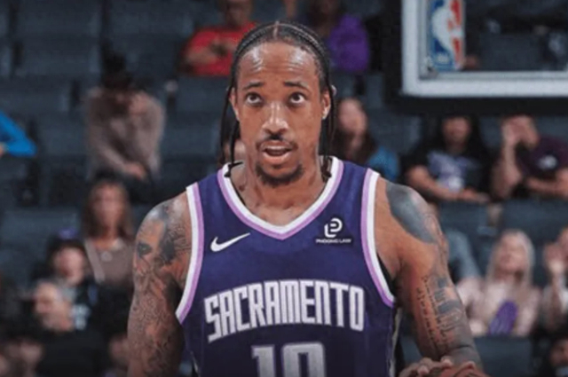 爱游戏官网-就在今天，德罗赞爆发了，这项NBA史无前例的纪录，被他做到了|爵士|国王|拉塞尔-威斯布鲁克|萨克拉门托国王队|阿马里·威廉姆斯_新浪体育_新浪新闻