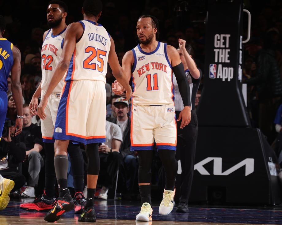 爱游戏-布伦森30+9唐斯17+12 尼克斯胜勇士完成21分大逆转